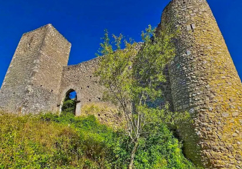 Camponeschi Castle, Italy